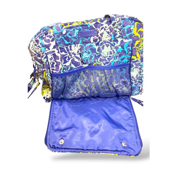 Vera Bradley Blue Floral Quilted Weekender Diaper Bag Tote with Removable Strap - Picture 7 of 11
